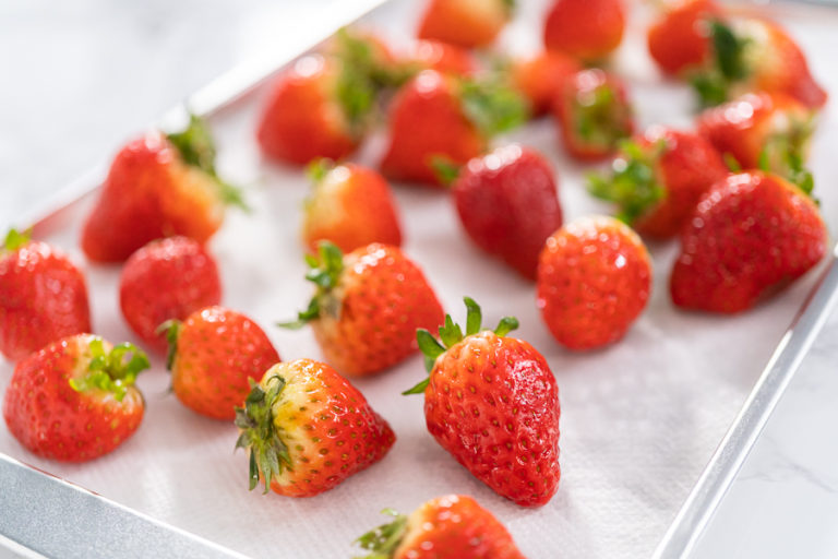 How to keep strawberries fresh with vinegar