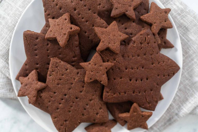 Star-shaped chocolate graham crackers