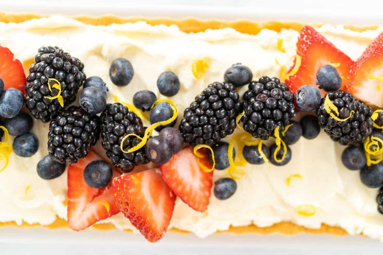 Berry mascarpone tart