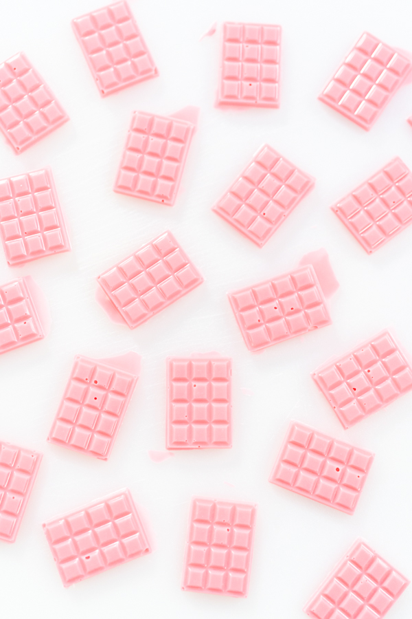 MINI PINK CHOCOLATE BARS – PinkAlmonds