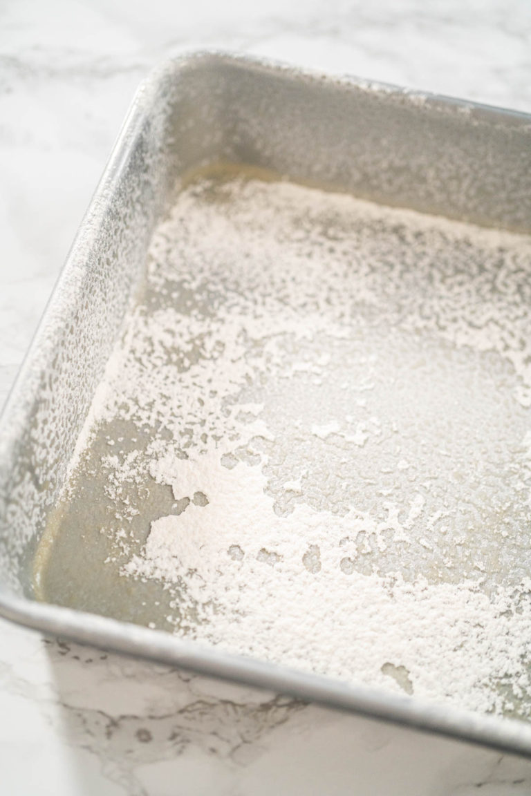 How to Grease a Baking Pan with Cooking Spray