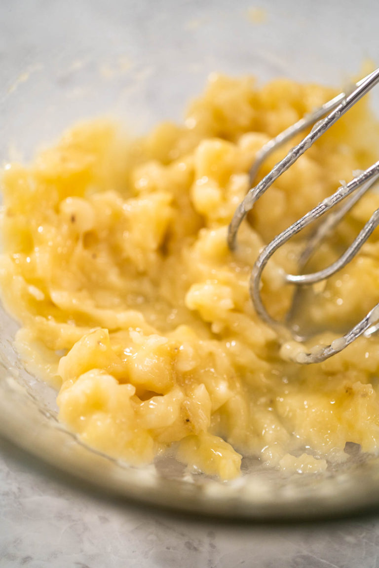 How to Mash Bananas with Hand Mixer