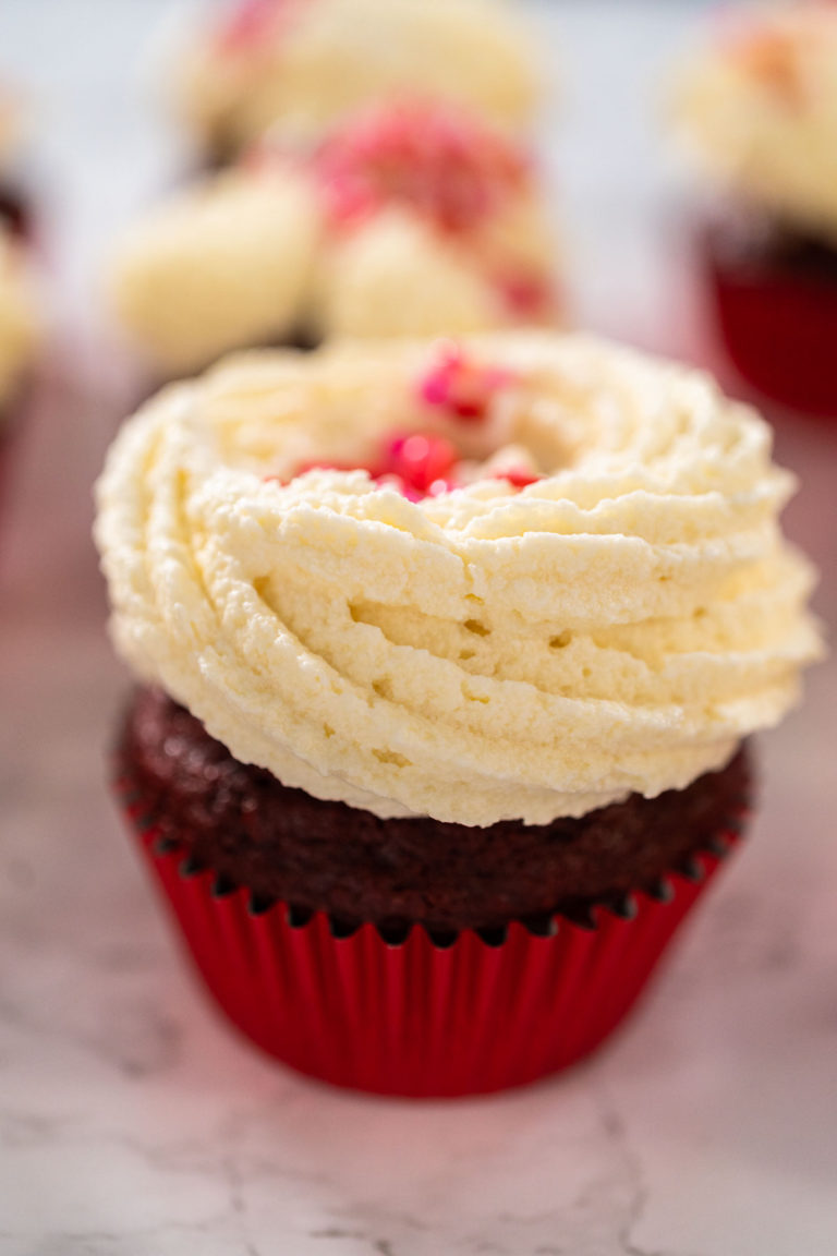 Red Velvet Cupcakes with White Chocolate Ganache Frosting