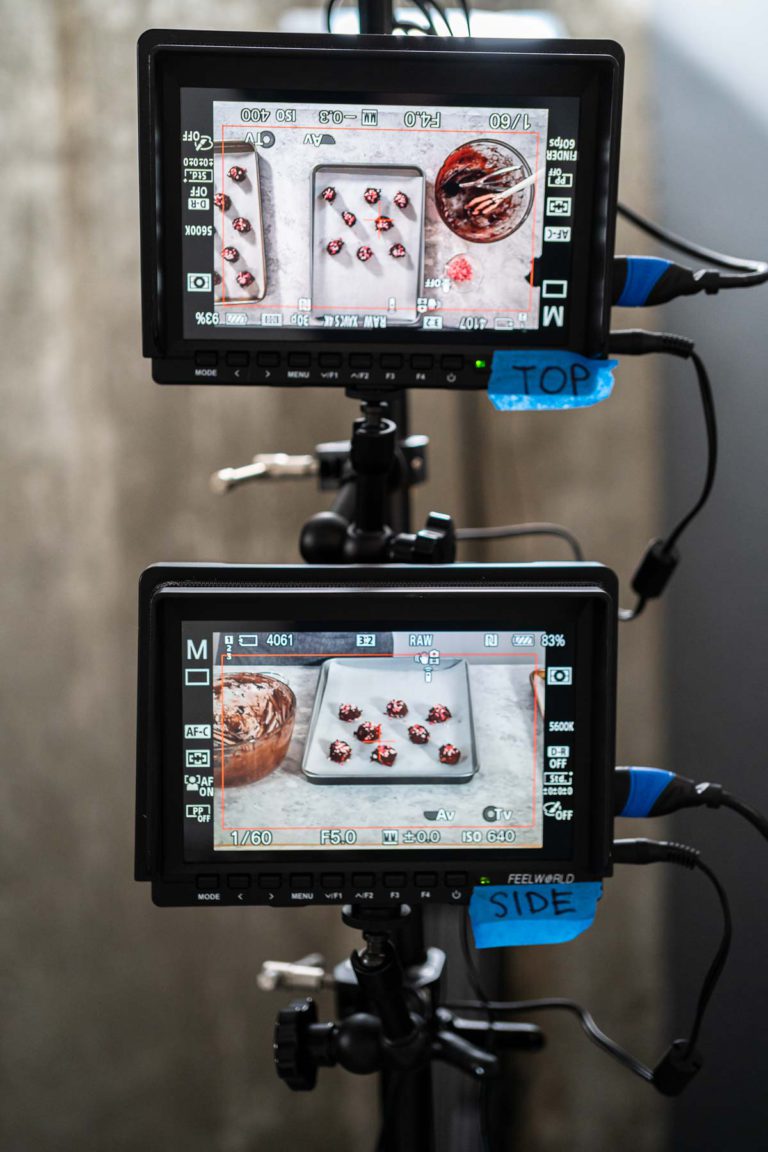 How to shoot cooking videos with two cameras